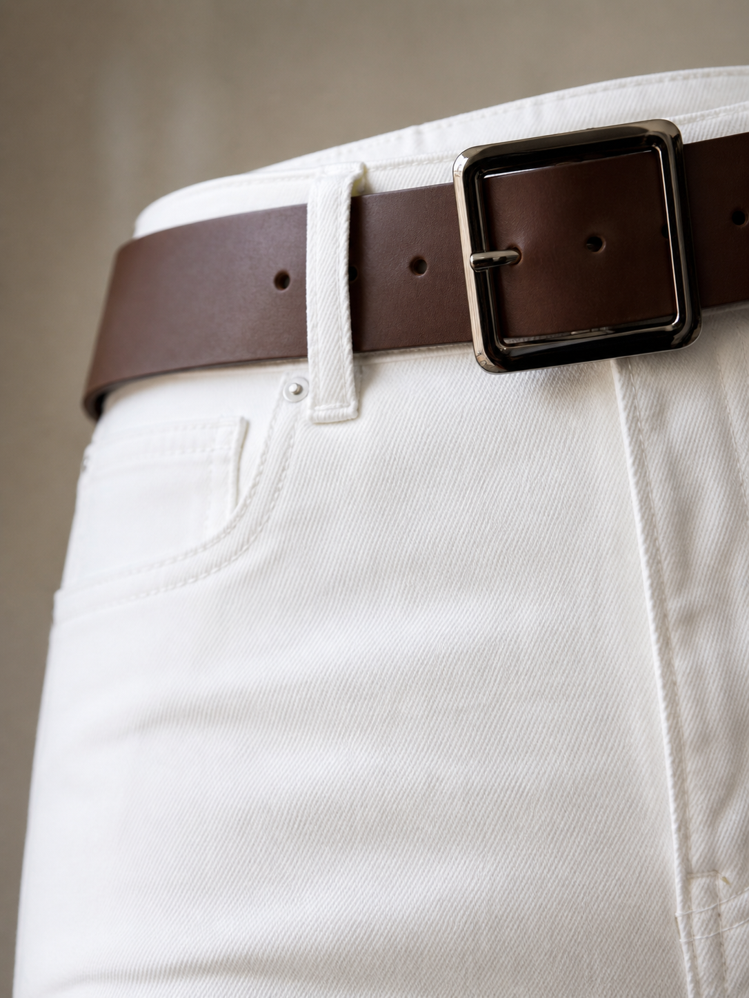 White High-Waist Flare Jeans